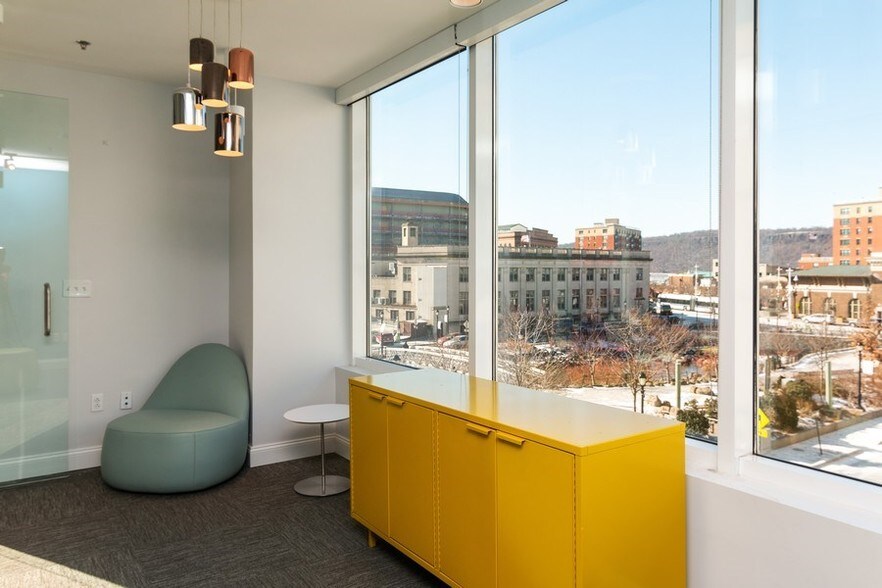 More Photos Of 29 Wells Ave, Yonkers Unknown For Lease