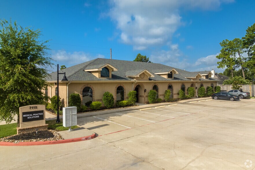 More Photos Of 7115 FM 2920, Spring Unknown For Lease