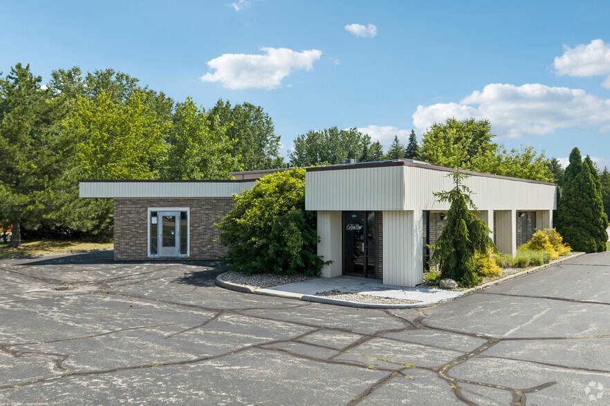 More Photos Of 4335 Wilder Rd, Bay City Office For Sale