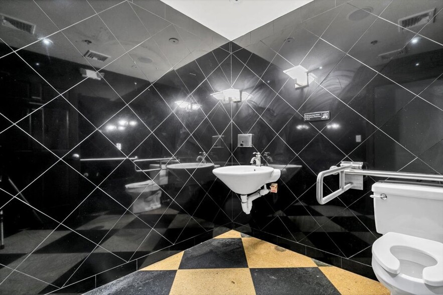 More Photos Of 99-101 Orange St, New Haven Storefront Retail Residential For Sale