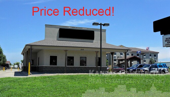 Primary Photo Of 5916 SW Topeka Blvd, Topeka Freestanding For Sale