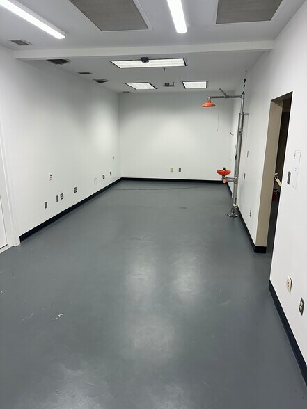 More Photos Of 623 Welsh Run Rd, Ruckersville Light Manufacturing For Lease