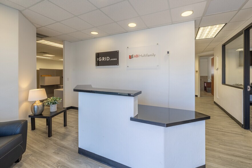 More Photos Of 3360 N Country Club Rd, Tucson Office Residential For Sale