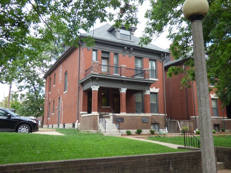 Primary Photo Of 4501-4509 Laclede Ave, Saint Louis Office For Sale