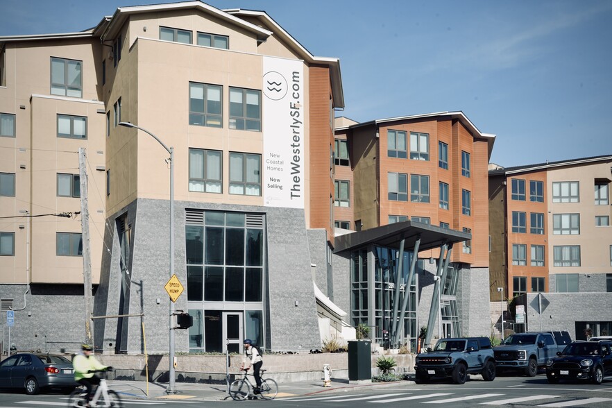 Primary Photo Of 2800 Sloat Blvd, San Francisco Apartments For Lease