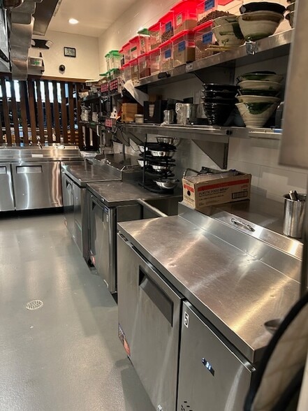 More Photos Of 6523-6529 Hollywood Blvd, Los Angeles Storefront For Lease