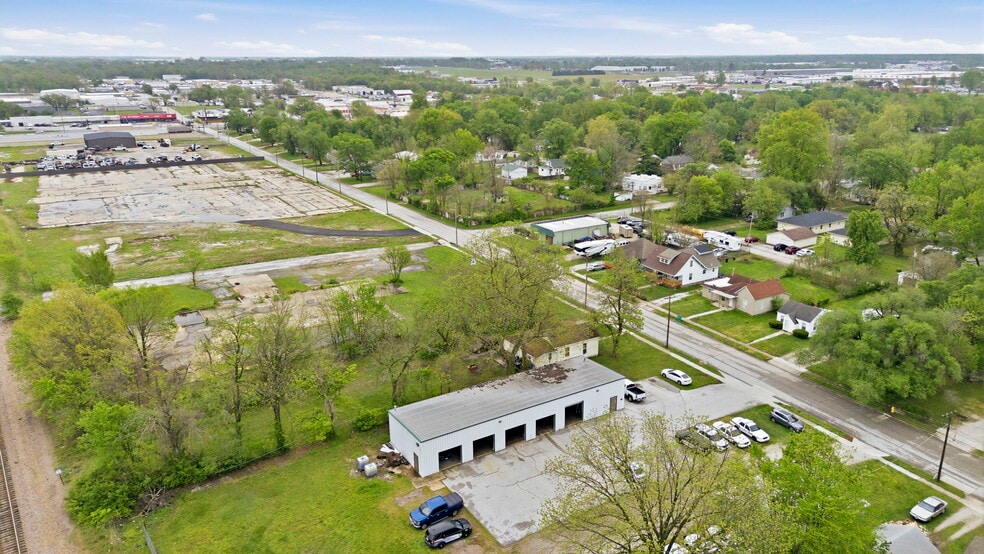 More Photos Of 1525 E Florida St, Springfield Auto Repair For Sale