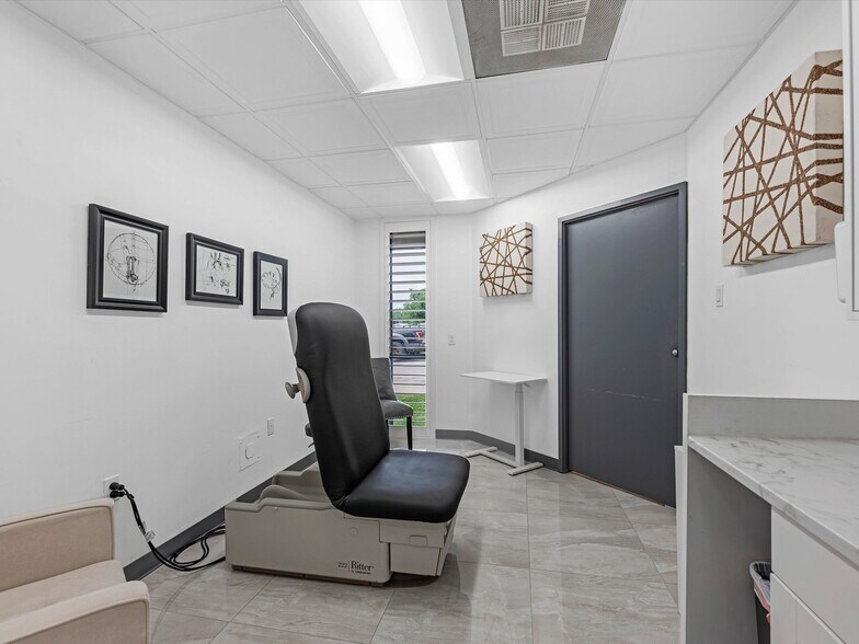 More Photos Of 525 Blossom St, Webster Medical For Sale