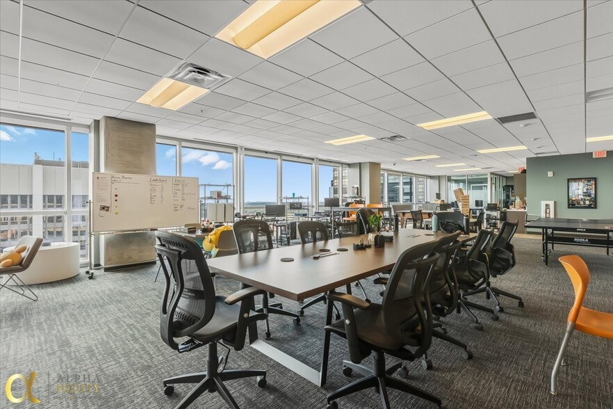 More Photos Of 189 S Orange Ave, Orlando Office Residential For Sale