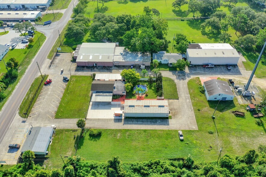 More Photos Of 9226 Denton Ave, Hudson Industrial For Sale