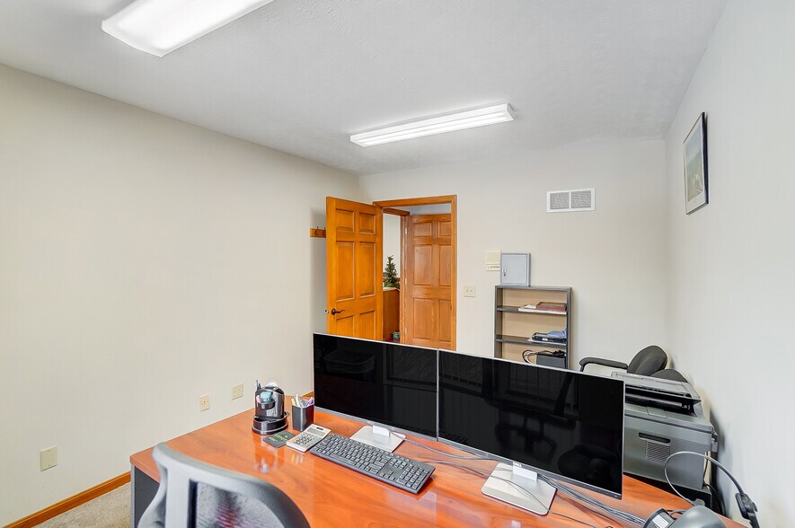More Photos Of 9672-9694 Cincinnati Columbus Rd, West Chester Office Residential For Sale