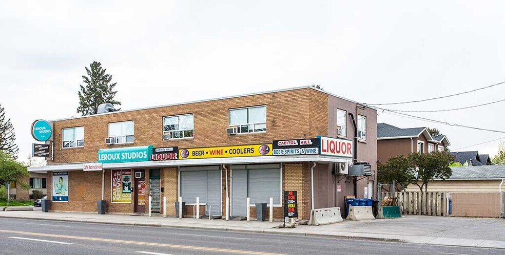 More Photos Of 2116 14 St NW, Calgary Storefront For Sale