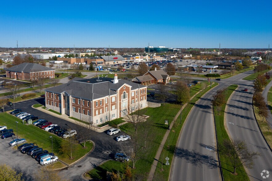 Primary Photo Of 424 Lewis Hargett Cir, Lexington Coworking Space