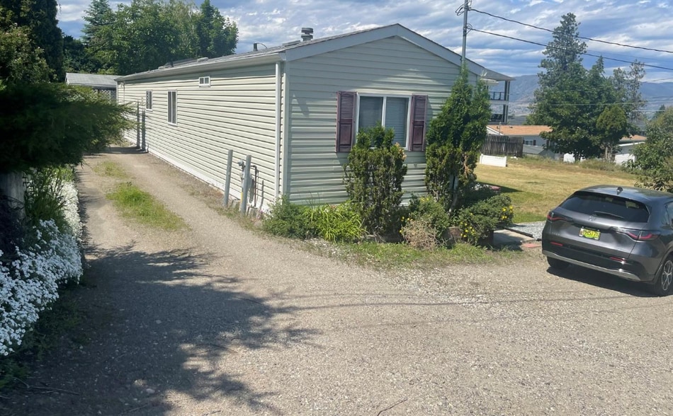 Primary Photo Of 5155 Chute Lake Rd, Kelowna Trailer Camper Park For Sale