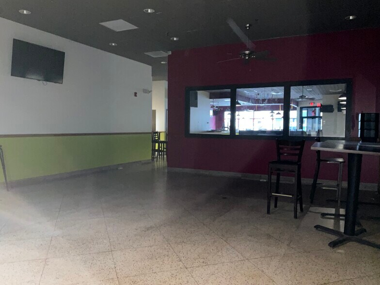 More Photos Of 37-41 North St, Pittsfield Storefront For Lease