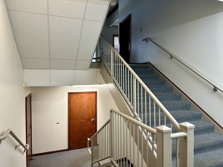 More Photos Of 4261 Morse Rd, Columbus Office For Sale