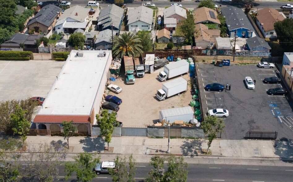More Photos Of 235 E Manchester, Los Angeles Land For Sale