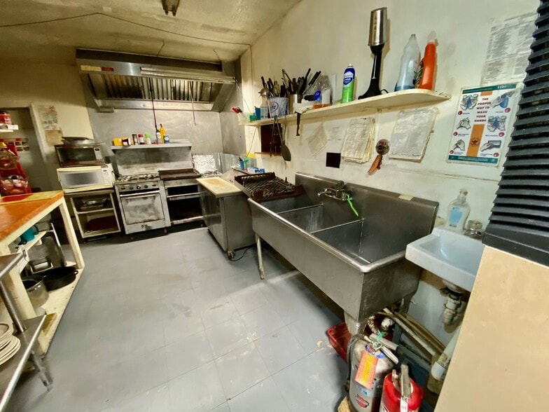 More Photos Of 8059 Florence Ave, Virgilina Restaurant For Sale