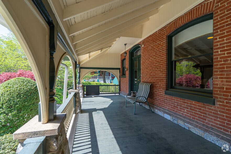 More Photos Of 61 Cassatt Ave, Berwyn Office Residential For Sale