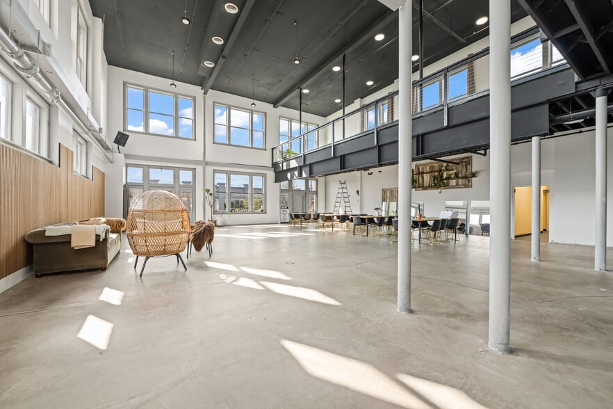 More Photos Of 250 Gorham St, Canandaigua Office For Sale