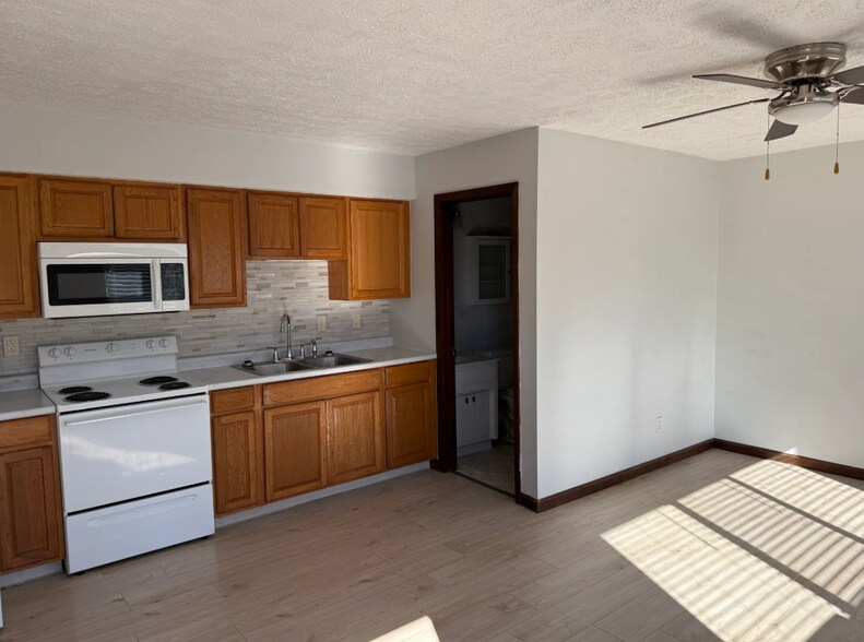 More Photos Of 3300 E Haythorne Ave, Terre Haute Apartments For Sale