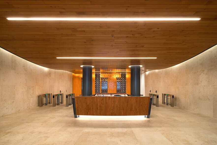 More Photos Of 315 Hudson St, New York Office For Lease