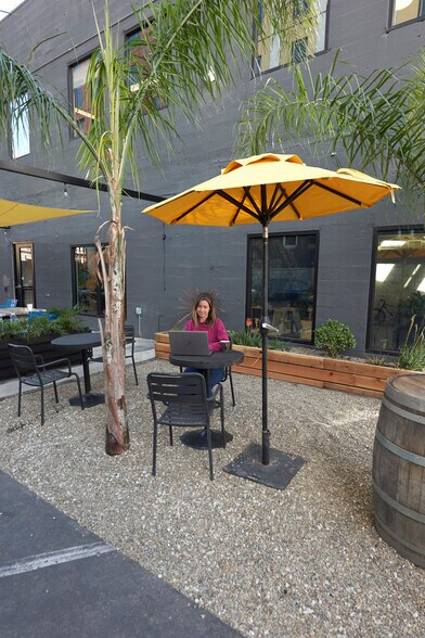 More Photos Of 1528 Webster St, Oakland Office For Lease