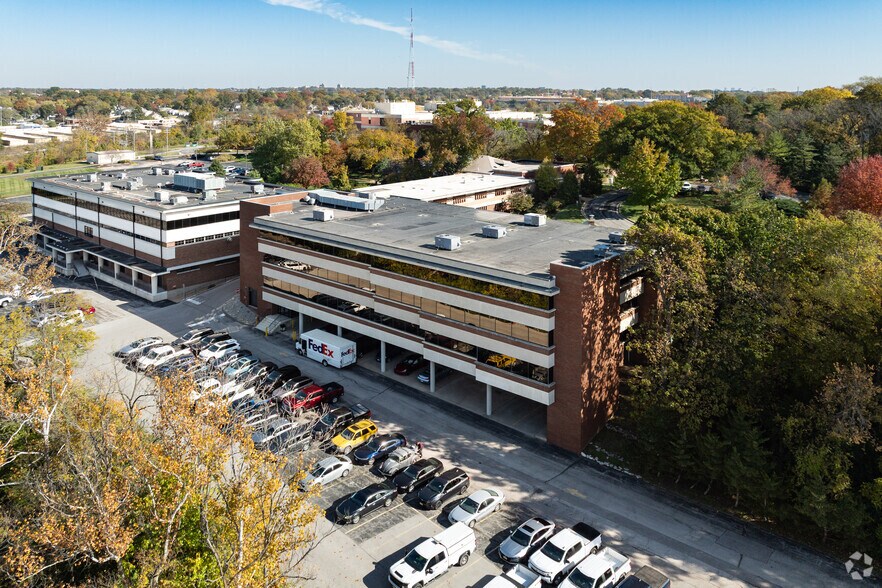 More Photos Of 345 Marshall Ave, Webster Groves Office For Lease