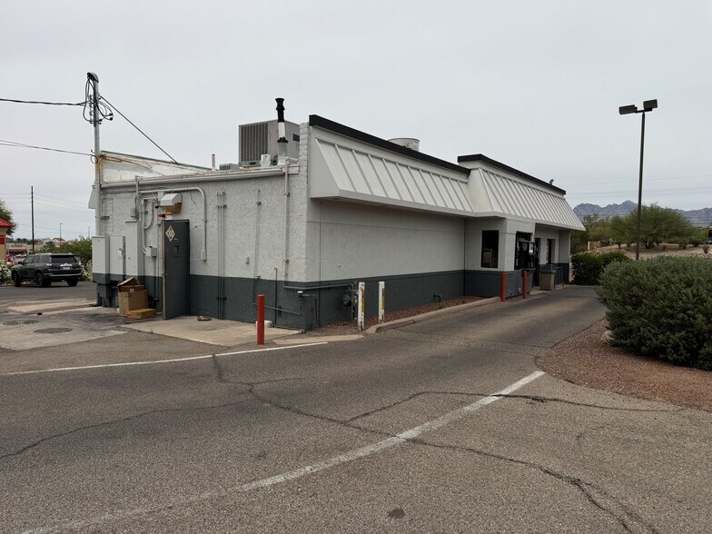 More Photos Of 7980 E Broadway Blvd, Tucson Fast Food For Lease