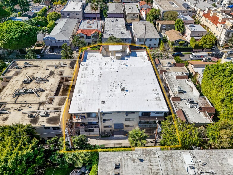 More Photos Of 816 Westmount Dr, Los Angeles Apartments For Sale