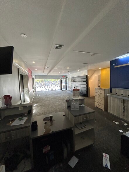 More Photos Of 100 Manhattan Ave, Brooklyn Storefront Retail Residential For Lease