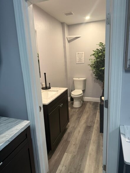 More Photos Of 525 Production Blvd, Naples Service For Sale