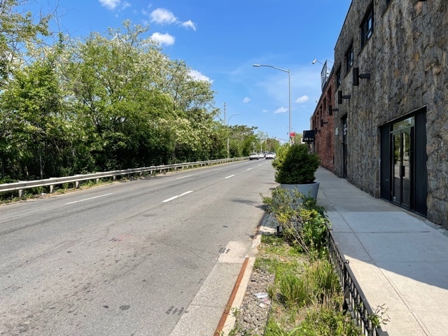 More Photos Of 66-00 Long Island Expy, Maspeth Office For Lease