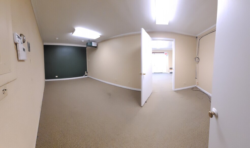 More Photos Of 7712 & 7716 W North Avenue, Elmwood Park Storefront Retail Office For Lease