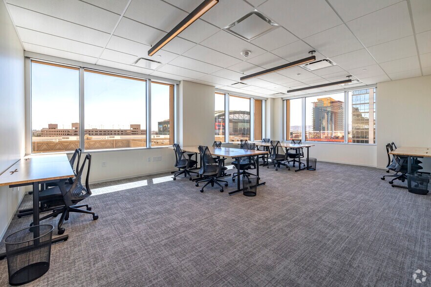 More Photos Of 201 E Washington St, Phoenix Coworking Space