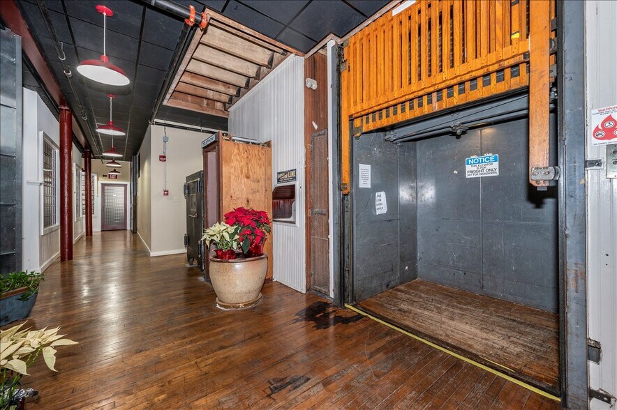More Photos Of 47 E All Saints St, Frederick Loft Creative Space For Sale