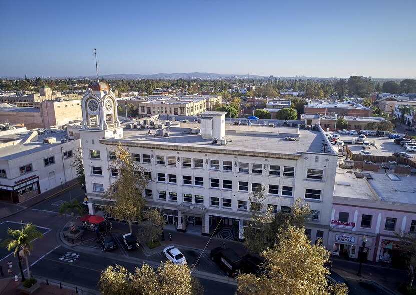 More Photos Of 202-208 W 4th St, Santa Ana Office For Lease