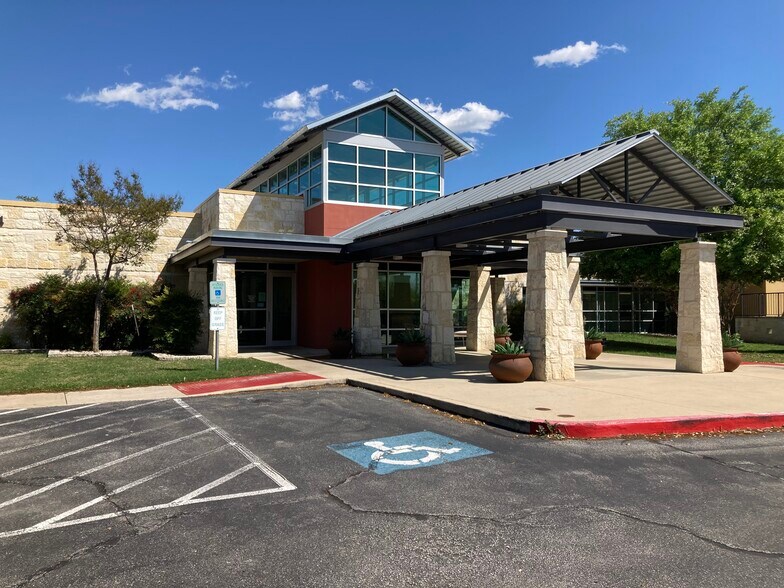 More Photos Of 100 Citibank Dr, San Antonio Office For Sale