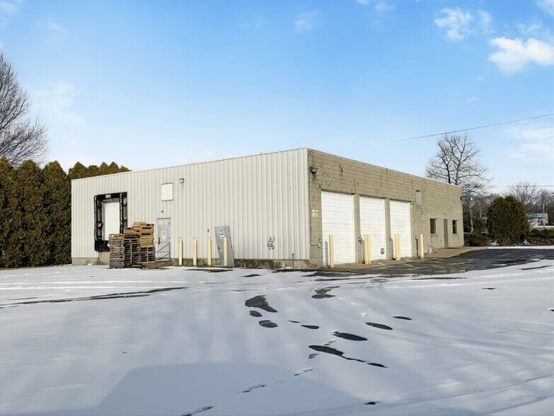 Primary Photo Of 162 Glade Dr, Kittanning Warehouse For Sale