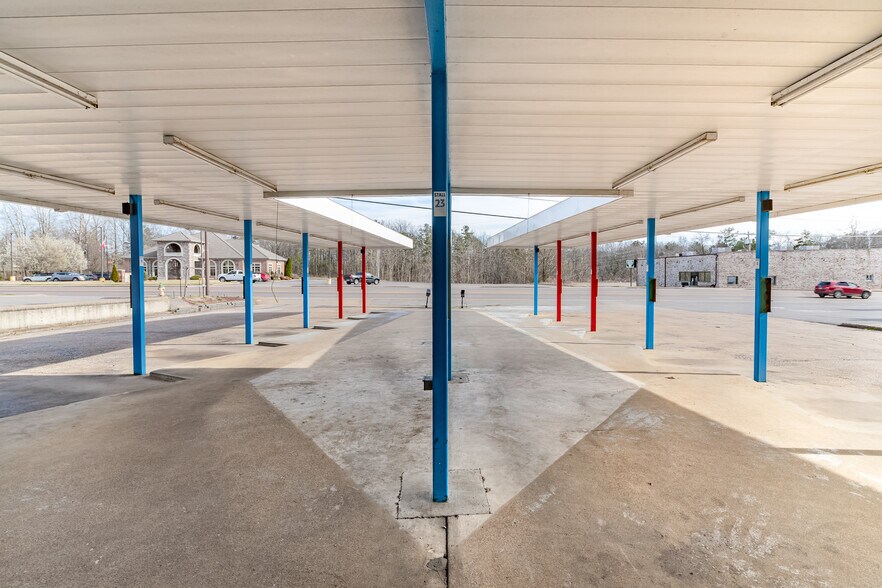 More Photos Of 435 E Main St, Hohenwald Fast Food For Sale