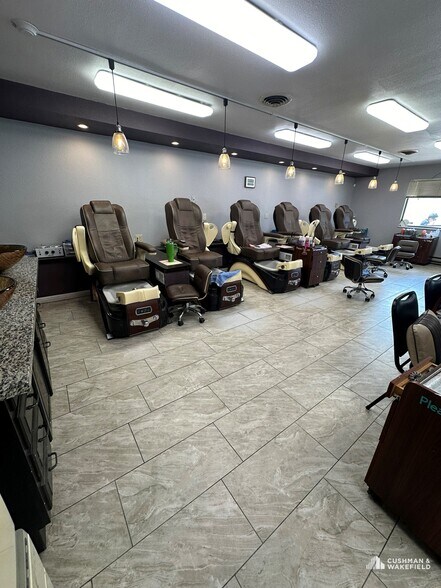 More Photos Of 625 W Platte Ave, Fort Morgan Storefront Retail Office For Sale