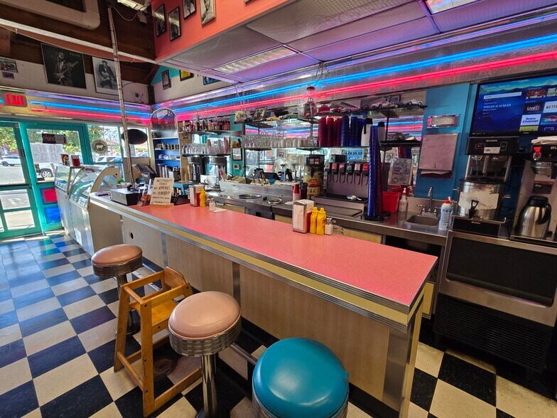 More Photos Of 1279 S Kihei Rd, Kihei Freestanding For Lease