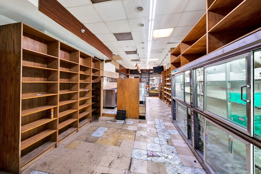 More Photos Of 1370 Nostrand Ave, Brooklyn Storefront Retail Residential For Lease