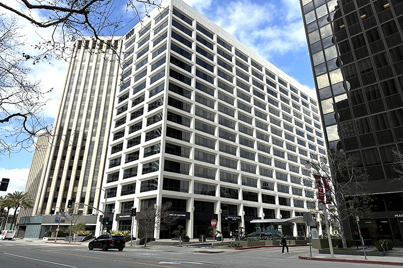 More Photos Of 1880 Century Park E, Los Angeles Office For Lease