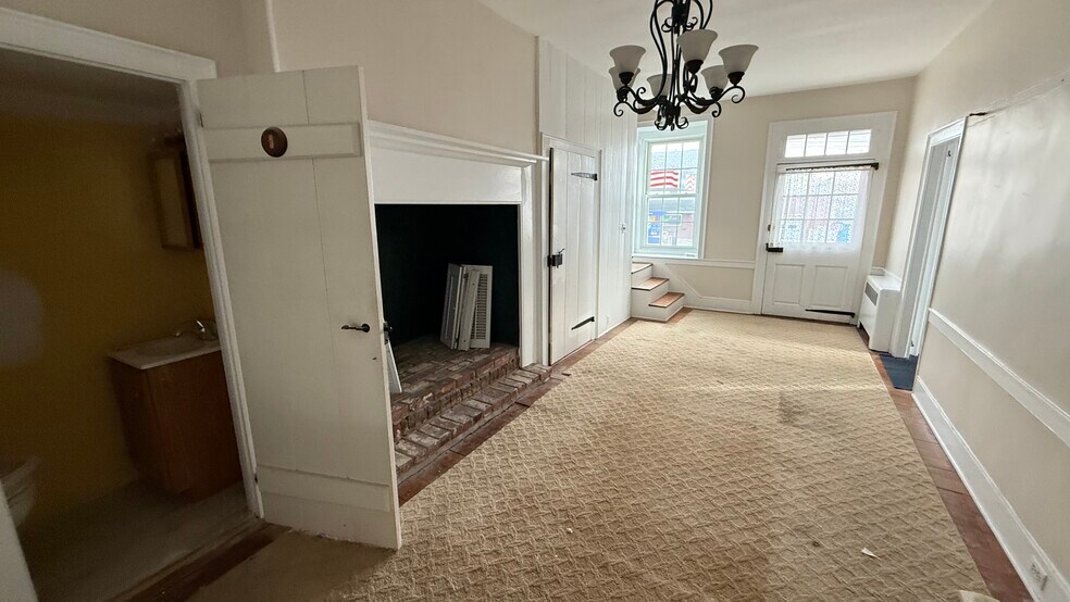 More Photos Of 797 Main St, Tatamy Office Residential For Lease