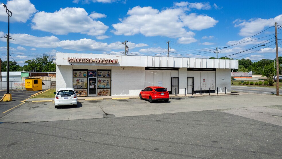 Primary Photo Of 1715 Holloway St, Durham Freestanding For Sale