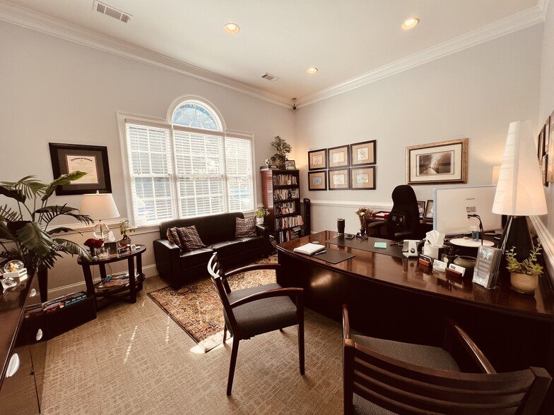 More Photos Of 2255 Sewell Mill Rd NE, Marietta Office For Sale