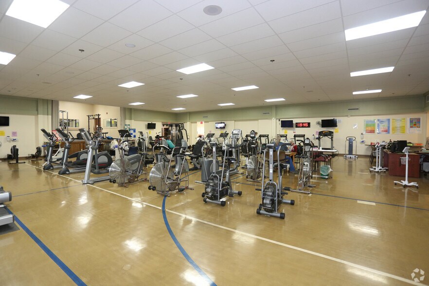 More Photos Of 12255 DePaul Dr, Bridgeton Medical For Lease