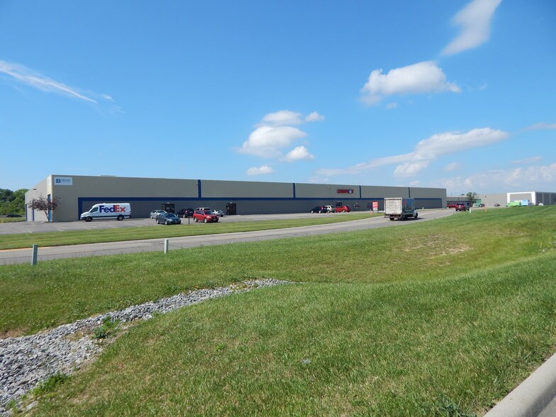 More Photos Of 6230-6266 Executive Blvd, Huber Heights Warehouse For Lease
