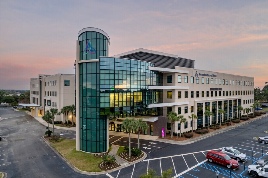 More Photos Of 1601 Airport Blvd, Pensacola Medical For Lease